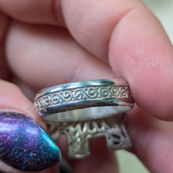 Sarda Silver 925 Hand Crafted Elephant Ring - Picture 4 of 7